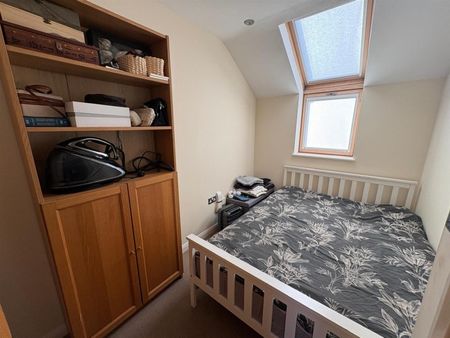 2 BED Flat To rent - Photo 4