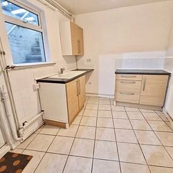 Northdown Road, Margate, CT9 2RL, Kent - Photo 3