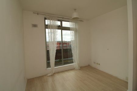 £1,200 - To Let - Photo 5