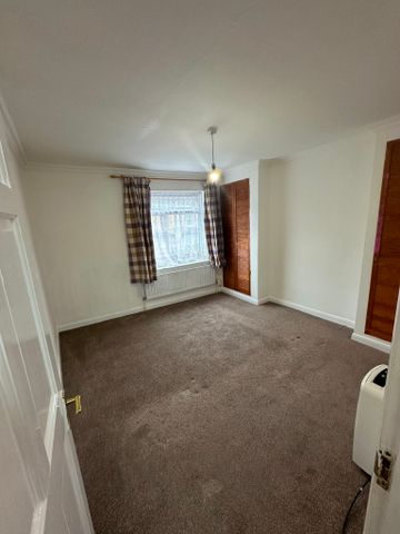 Two Bedroom Terraced House to Rent in West Croydon - Photo 2