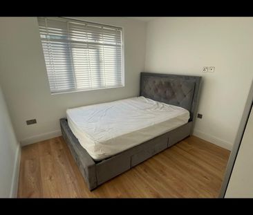 Room in a Shared House, Burnside Crescent, HA0 - Photo 4