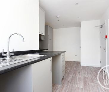 2 bedroom maisonette to rent - Photo 3