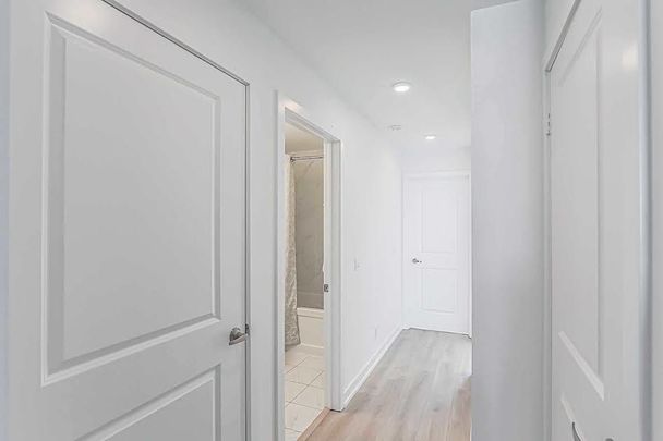 For Lease - 3058 Sixth Line Unit# 203, Oakville, Ontario - Photo 1