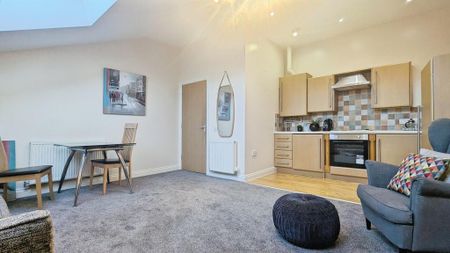 2 bedroom flat to rent - Photo 3