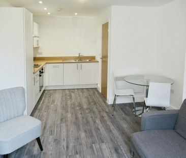 Flat to rent on - Photo 5