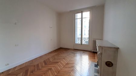 location Appartement F5 DE 237.9m² À PARIS - Photo 4