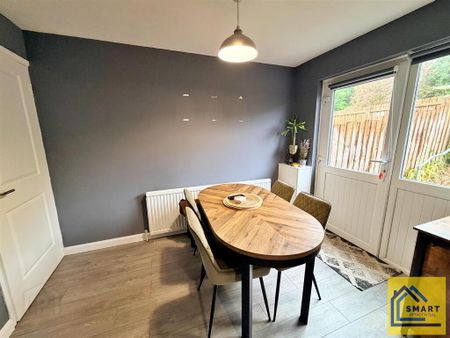 33 O'Neill Road, Newtownabbey, BT36 6BZ - Photo 2