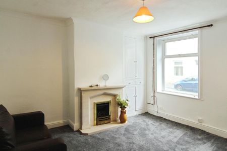 2 bedroom terraced house to rent - Photo 3