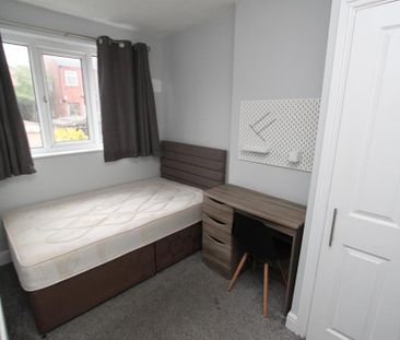 4 bedroom house to rent - Photo 2