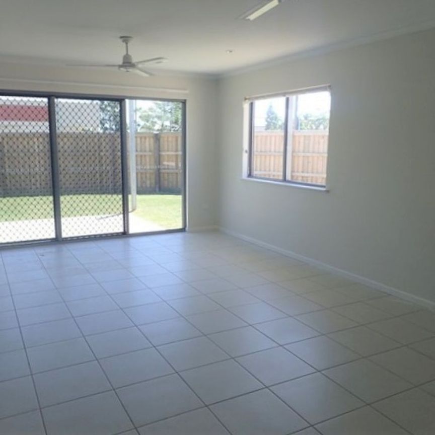 Low maintenance living in Ooralea - Photo 1