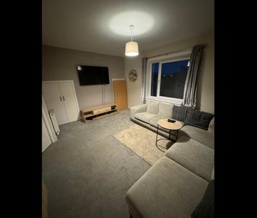 Room in a Shared House, Broomlea Crescent, EH12 - Photo 1