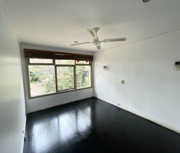 3 Bedroom Home with plenty of Character ! - Photo 2