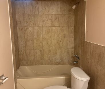 For Lease - 58 Braidwood Lake Road Unit# Basement, Brampton, Ontario - Photo 6