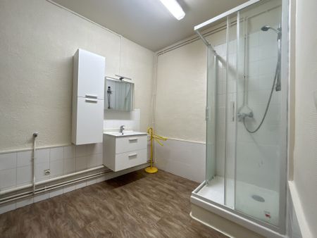 Location Appartement 3 pièces 44m² CLERMONT FERRAND 63000 - Photo 3