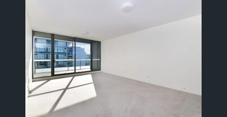 Large Living Room I +Caged Storage I 2-Min Walk to Woollies - Photo 5