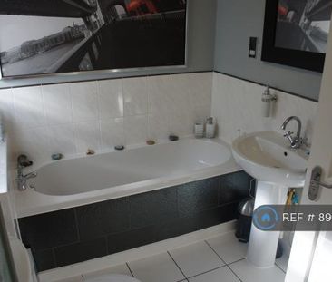 2 bedroom terraced house to rent - Photo 6