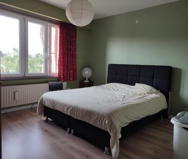 Appartement met 2 slaapkamers en balkon. - Foto 3