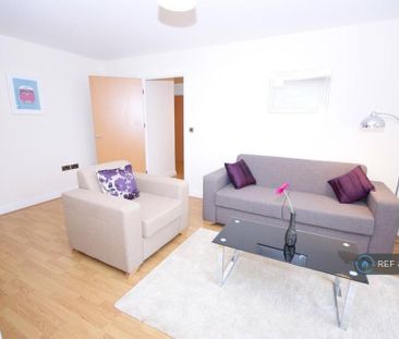 2 bedroom flat to rent - Photo 4