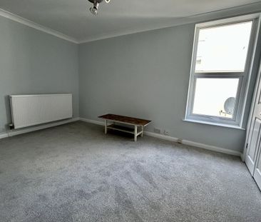 Park Terrace, BOGNOR REGIS - Photo 3