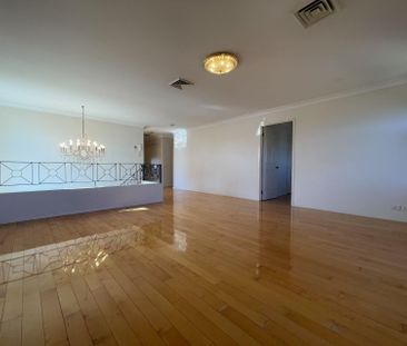 Spacious Family Home in Prime Bexley Location - Photo 1