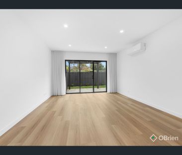 2&3/2 Maylands Street, Albion, Vic 3020 - Photo 1
