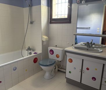 Location Maison 4 pièces 84m² DARDILLY 69570 - Photo 6