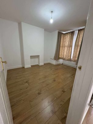 Room in a Shared House, Thorngrove Road, E13 - Photo 1