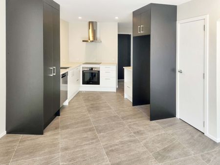 Two Bedrooms and a Study - Photo 4