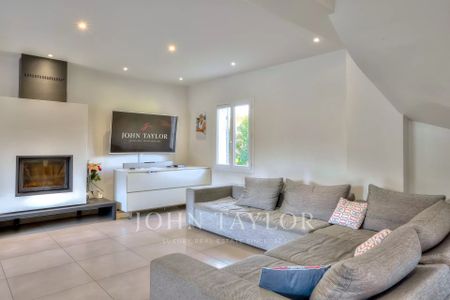 Maison à louer Mougins, Cote d'Azur, France7 500 EUR / Mois - Photo 4