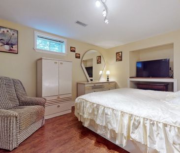 For Lease - 30 Knole Haven Drive Unit# Lower, Aurora, Ontario - Photo 4