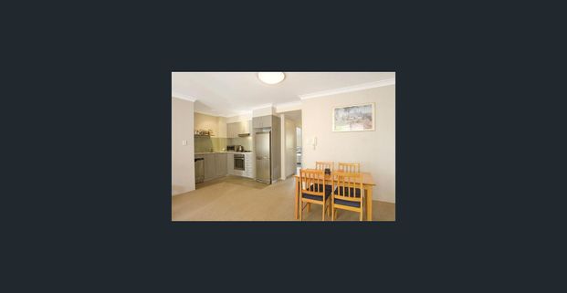 SPACIOUS TWO BEDROOMS APARTMENT - Photo 1