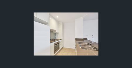 2 Bedroom Split Level Unit - Photo 5