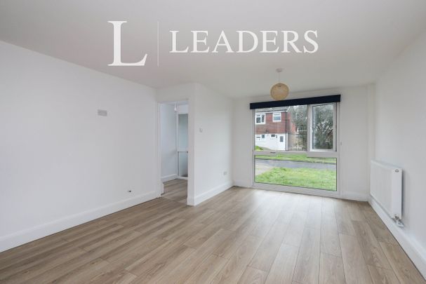 2 bedroom house to rent Hawkhurst Close, Eastbourne, BN23 - Photo 1