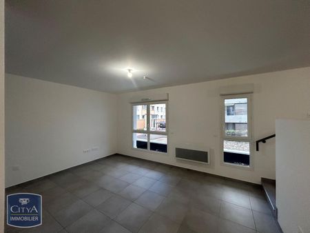 Location Appartement 1 pièce 38m² CLERMONT FERRAND 63000 - Photo 2