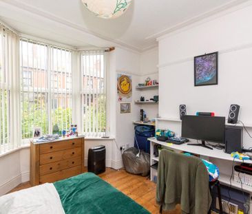 4 bedroom terraced house to rent - Photo 5