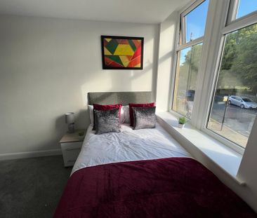 1 bed house share to rent in Church Street, Burnley, BB11 - Photo 2