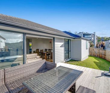 Price Reduced! Modern 3-bedroom home, Pacific Heights Orewa - Photo 4