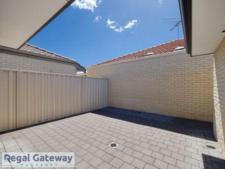 3/20 Twilight Mews, AUBIN GROVE WA 6164 - Photo 4