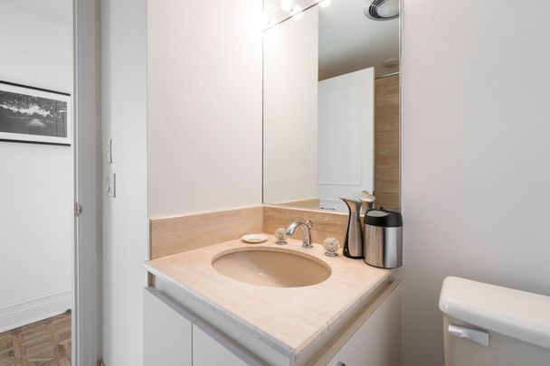 For Lease - 211 Queens Quay Unit# 1108, Toronto, Ontario - Photo 1