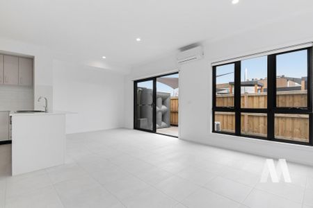 15 Noble Mews, Clyde North VIC 3978 - House For Rent | Domain - Photo 4