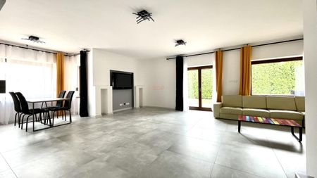 Przestronny dom na zamkniętym osiedlu - Фото 2