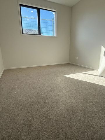 New 4-Bedroom Pet Friendly Home, Jack's Point - Photo 5