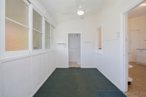 2 Whiteman Street, Waratah NSW 2298 - House For Rent | Domain - Photo 1