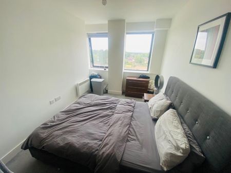 1 bedroom Flat To Let - Photo 5