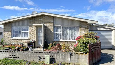 STRATHERN - 2 BEDROOM TOWNHOUSE - Photo 2
