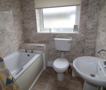 2 bedroom terraced house to rent - Photo 6