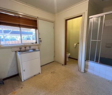 Affordable Comfort in a Convenient Location!! - Photo 5