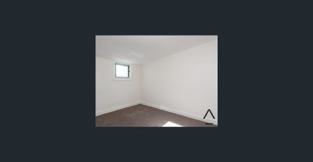 Executive Top-Floor Apartment with Ocean/District Views - Photo 2