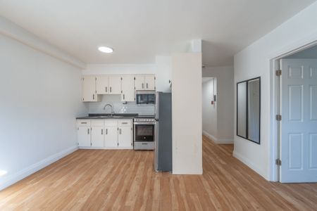 For Lease - 122 Victoria Avenue Unit# 8, Hamilton, Ontario - Photo 4