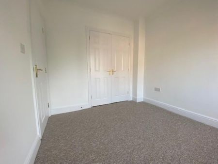 4 bedroom townhouse to rent - Photo 4